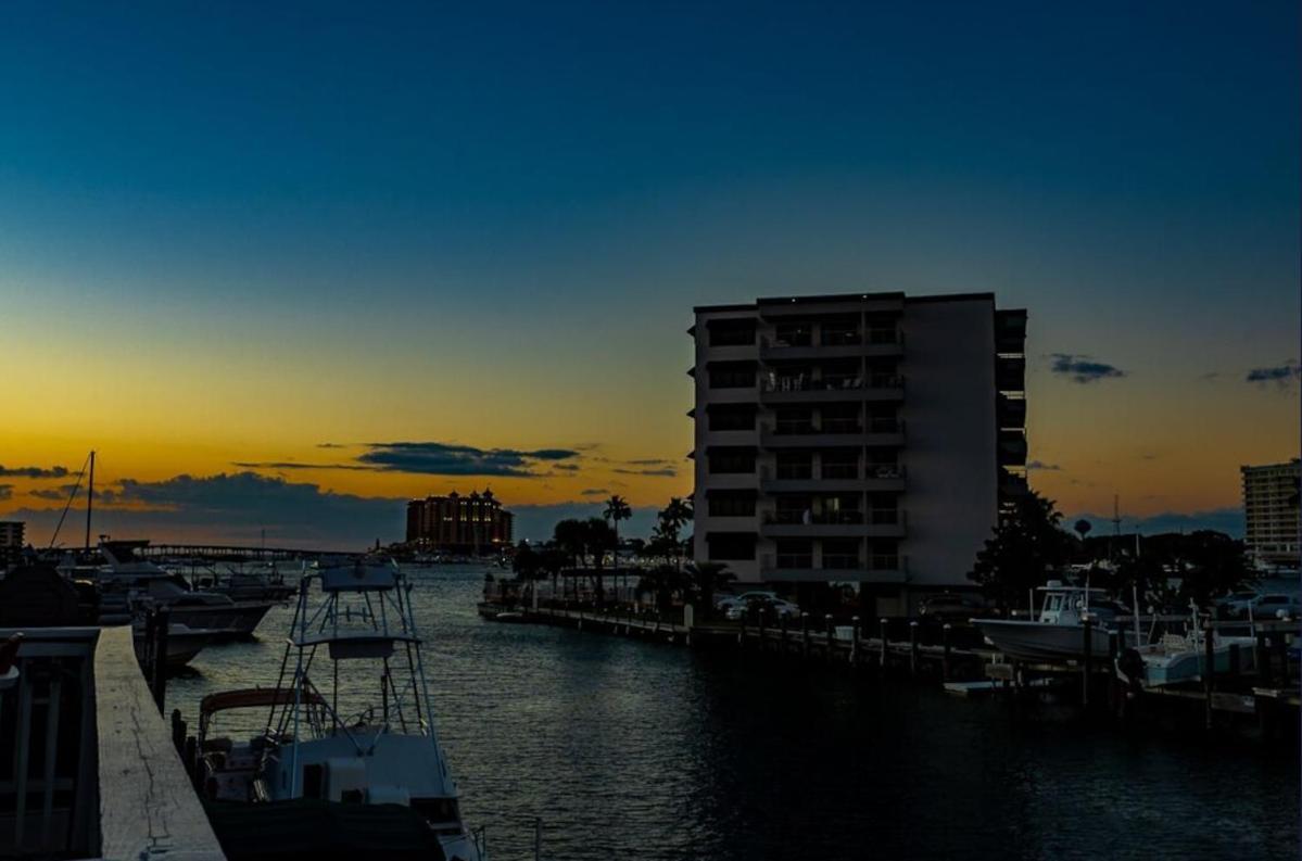Canal Place 6 Harbor Views With Access To Boat Slip Destin Bagian luar foto
